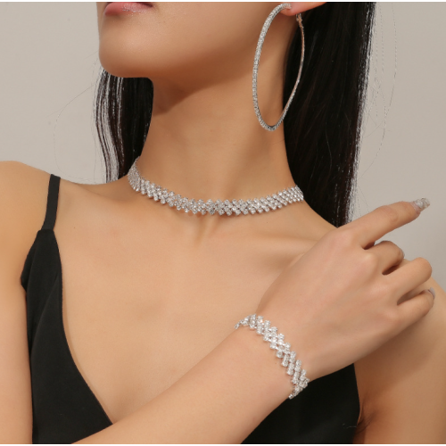 Women's Silver Color Fashion Wedding Jewelry Luxury Crystal Pearl Necklace/Earrings/Bracelet Ladies Jewelry Sets for Bridal Women's Silver Color Fashion Wedding Jewelry Luxury Crystal Pearl Necklace/Earrings/Bracelet Ladies Jewelry Sets for Bridal