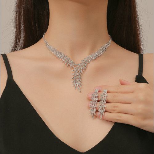Women's Silver Fashion Wedding Jewelry Luxury Crystal Pearl Necklace/Earrings Ladies Jewelry Sets for Bridal