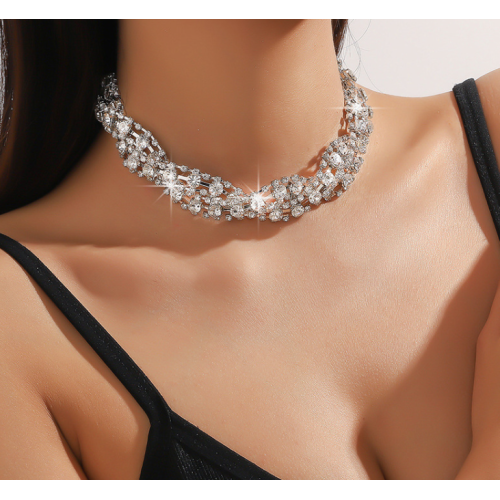 New Shiny Silver Necklace Ladies Exquisite Clavicle Chain Necklace Jewelry for Ladies Gift New Shiny Silver Necklace Ladies Exquisite Clavicle Chain Necklace Jewelry for Ladies Gift