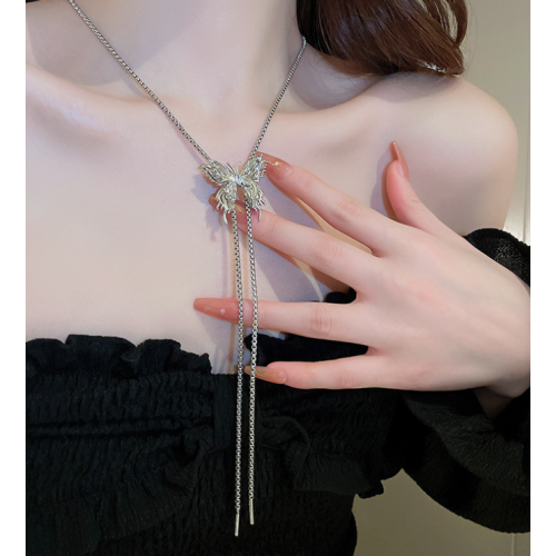 New Silver Pearl Butterfly Necklace Ladies Exquisite Clavicle Chain Necklace Jewelry for Ladies Gift New Silver Pearl Butterfly Necklace Ladies Exquisite Clavicle Chain Necklace Jewelry for Ladies Gift