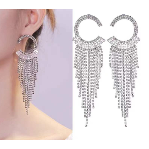 Sparkling Silver Women's Cubic Zirconia Stud Earrings Gorgeous Female Wedding Party Fashion Ear Piercing Accessories New Jewelry Sparkling Silver Women's Cubic Zirconia Stud Earrings Gorgeous Female Wedding Party Fashion Ear Piercing Accessories New Jewelry