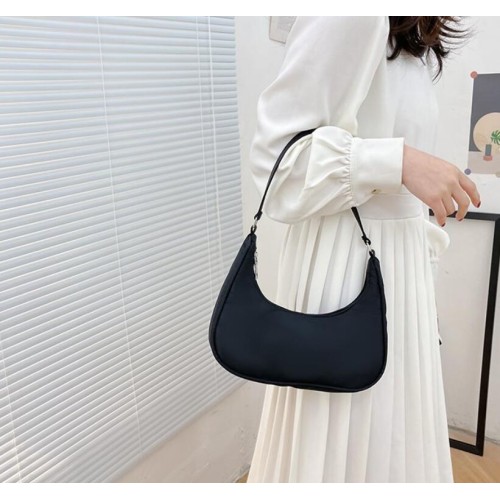 Black Retro Solid Color PU Leather Shoulder Underarm Bag Women's Fashion Handbags Casual Hobos Purses and Handbag Ladies Hand Bags