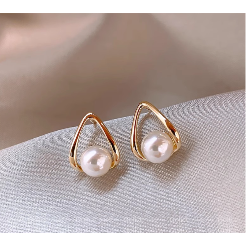 Round Pearl Stud Earrings for Women Round Wedding Party Ear Jewelry Wholesale