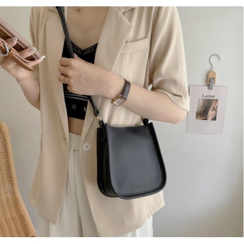 PU Leather Fashion Design Crossbody Bags For Women Summer Travel Shoulder Bags Large Capacity Handbags and Purse Armpit Hobo Bag